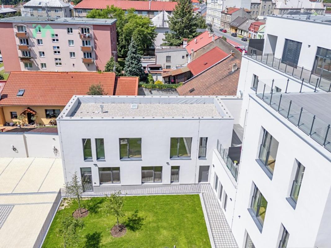 Pronájem bytu 2+kk 81 m² — fotografie 2