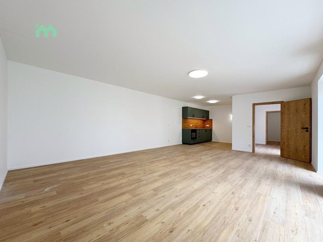 Pronájem bytu 2+kk 81 m² — fotografie 9