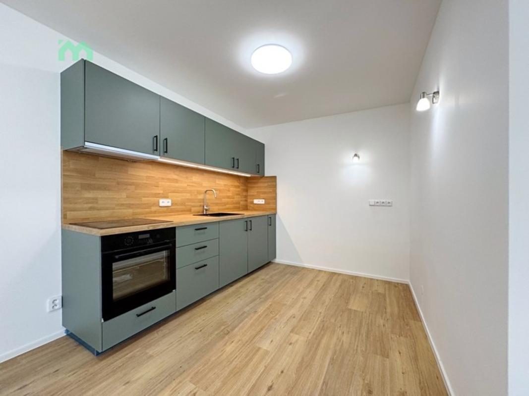Pronájem bytu 2+kk 81 m² — fotografie 11