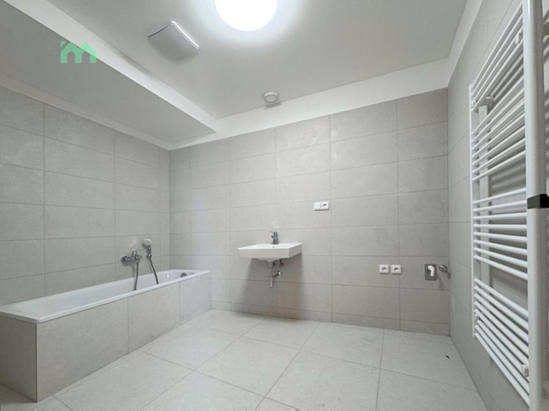 Pronájem bytu 2+kk 81 m² — fotografie 17