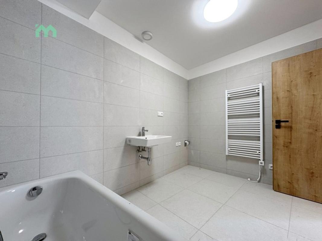 Pronájem bytu 2+kk 81 m² — fotografie 19
