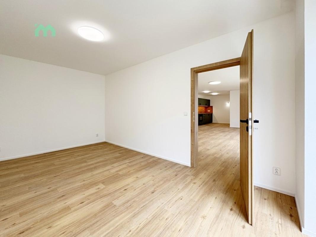 Pronájem bytu 2+kk 81 m² — fotografie 21