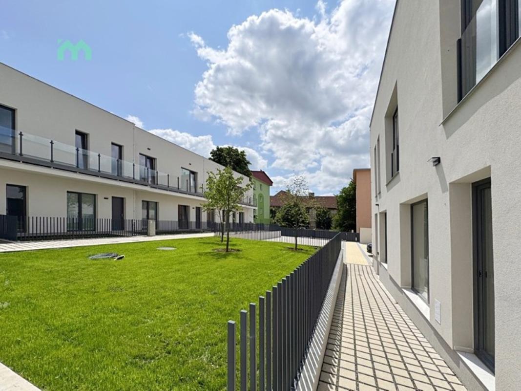 Pronájem bytu 2+kk 81 m² — fotografie 30