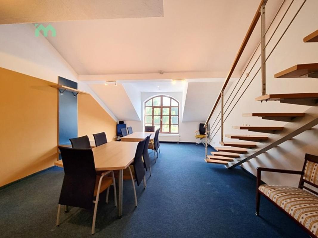 Pronájem kanceláře 90 m² — fotografie 4