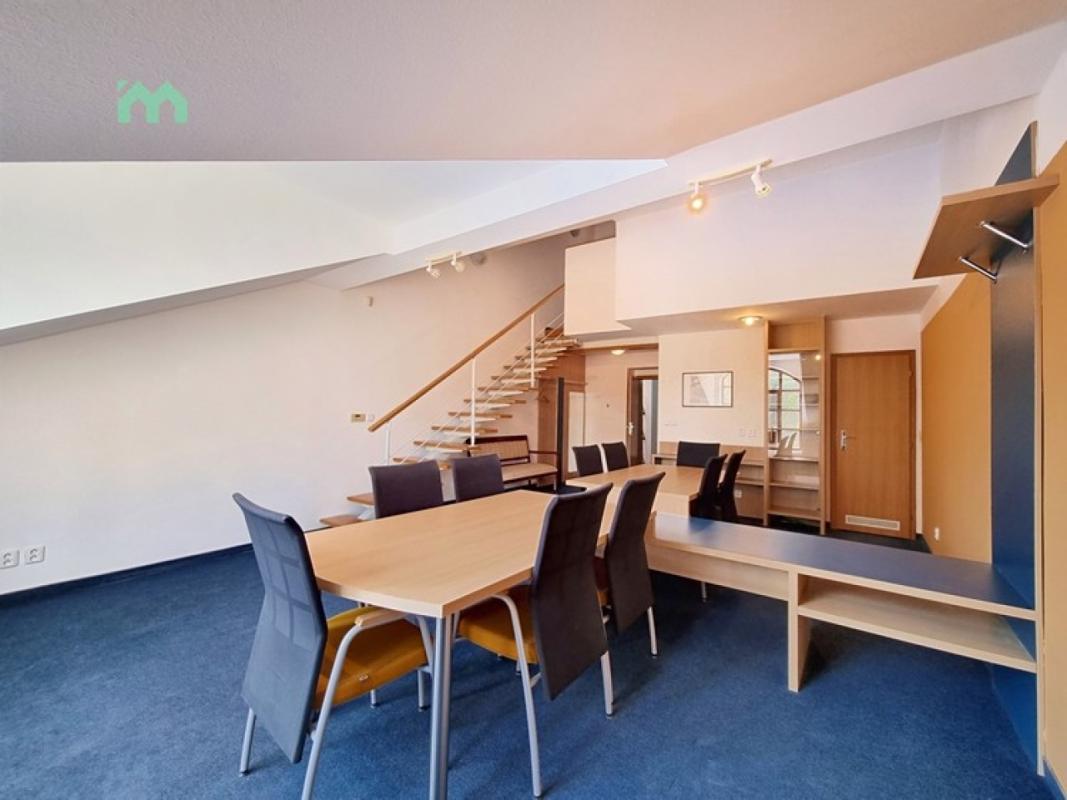 Pronájem kanceláře 90 m² — fotografie 6