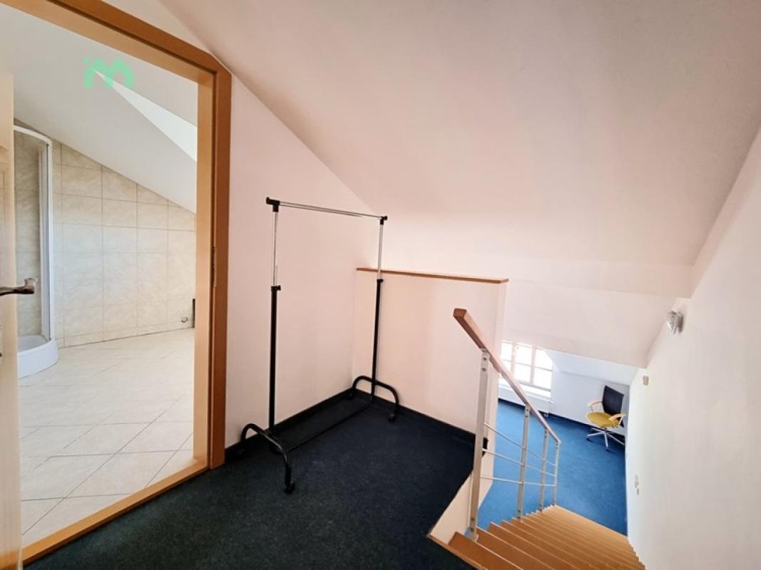 Pronájem kanceláře 90 m² — fotografie 10