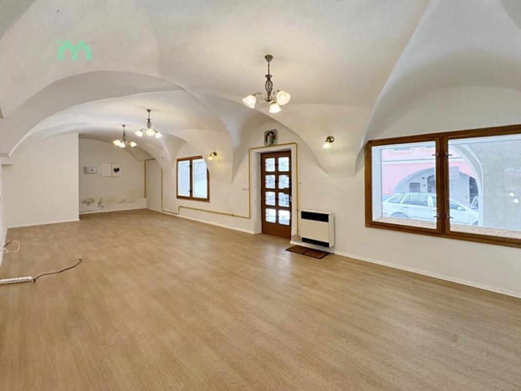 Pronájem obchodního prostoru 48 m² — fotografie 4