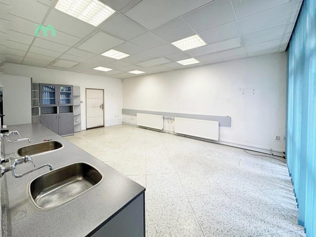 Pronájem ordinace 56 m² — fotografie 8