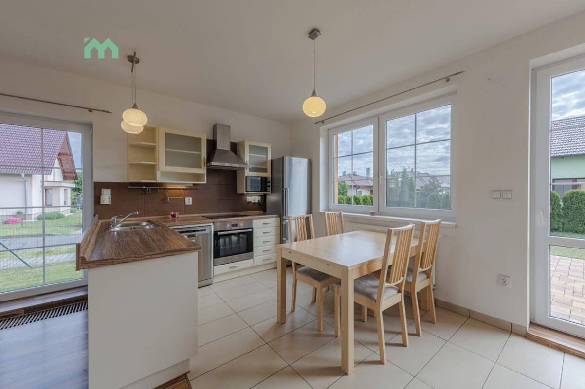Prodej rodinného domu 106 m², pozemek 420 m² — fotografie 5