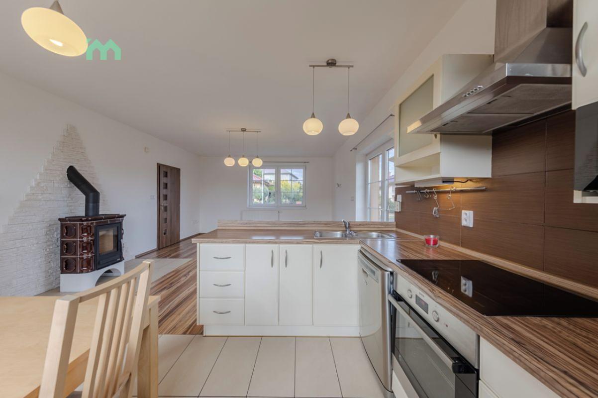 Prodej rodinného domu 106 m², pozemek 420 m² — fotografie 7