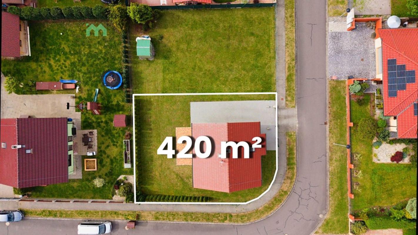 Prodej rodinného domu 106 m², pozemek 420 m² — fotografie 2